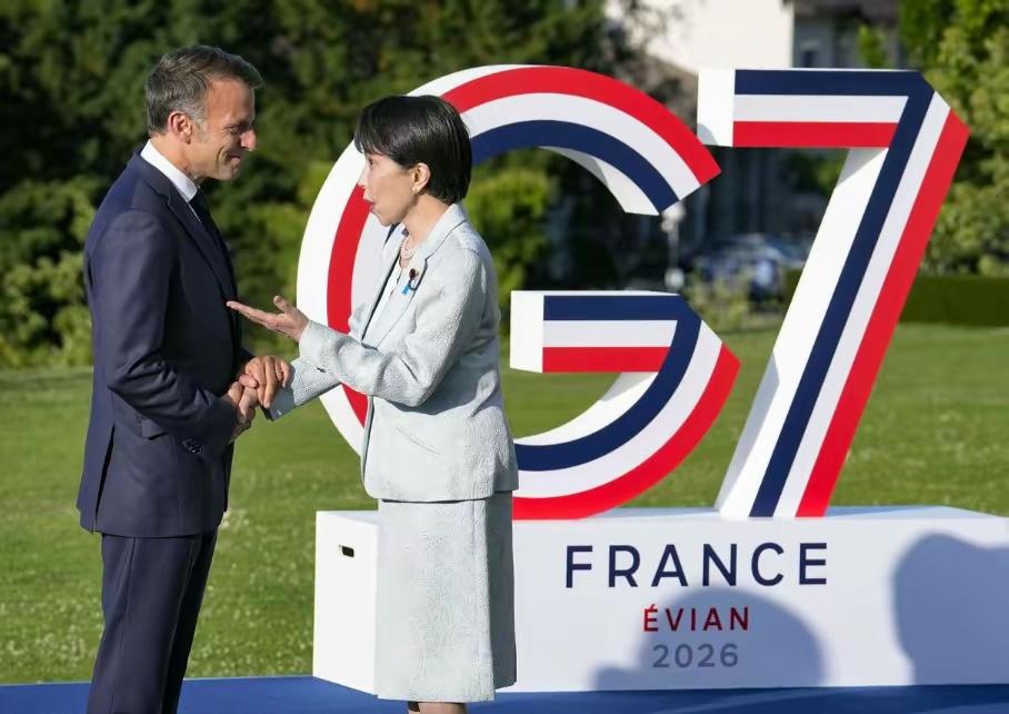 G7会议草草收场，没有邀请到中国，也没有发表联合公报，德法不愿意脱离中国。大清都