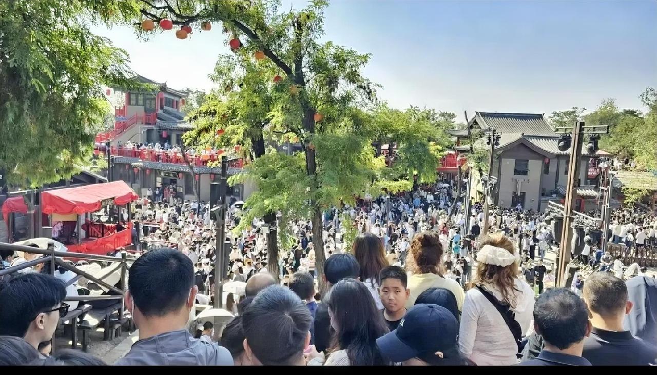 今年国庆，我在家写稿子！