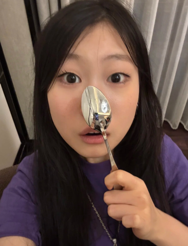 还是年轻好啊，皮肤状态真让人羡慕