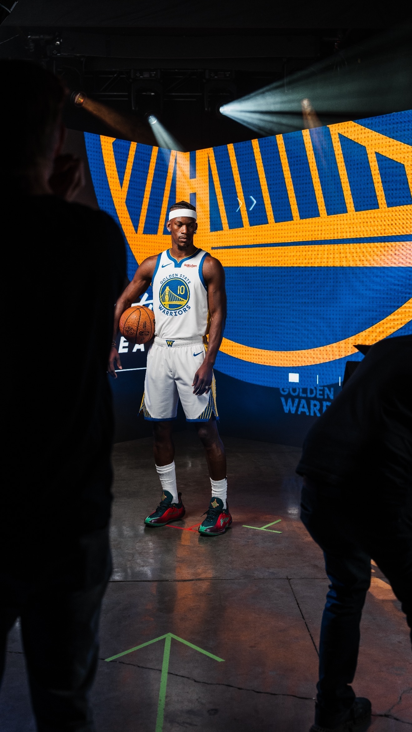 巴特勒接受ESPN采访，谈到了自己希望复出的时间：“说真的，我希望是赛季初。”“