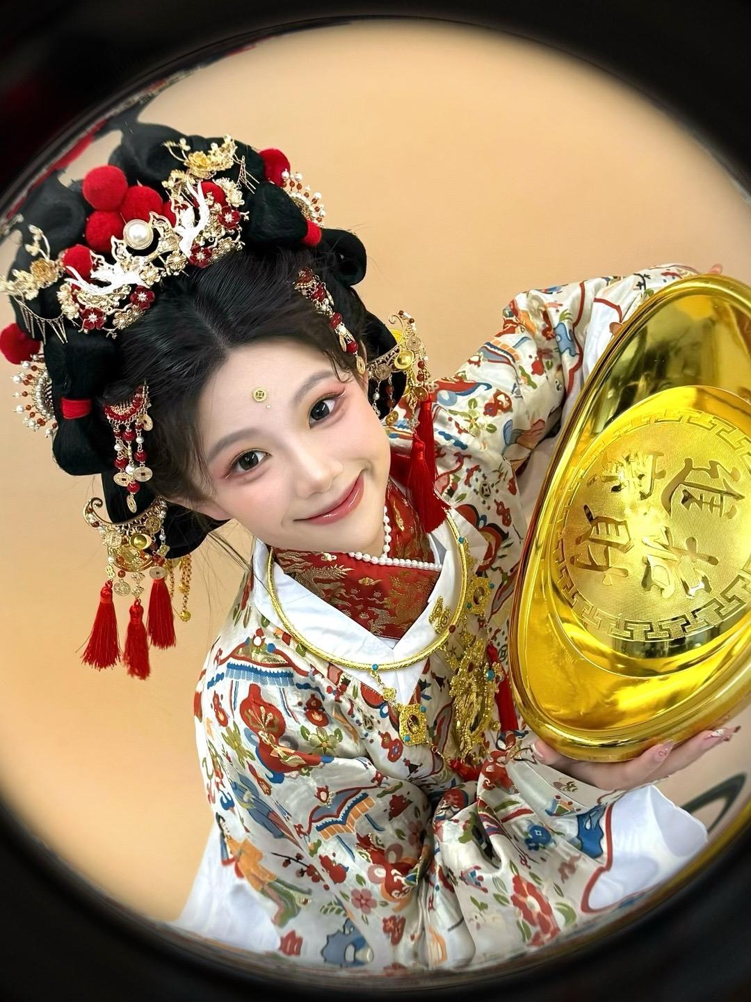 蛇年见习财神前来报道⌯>ᴗo⌯ಣ