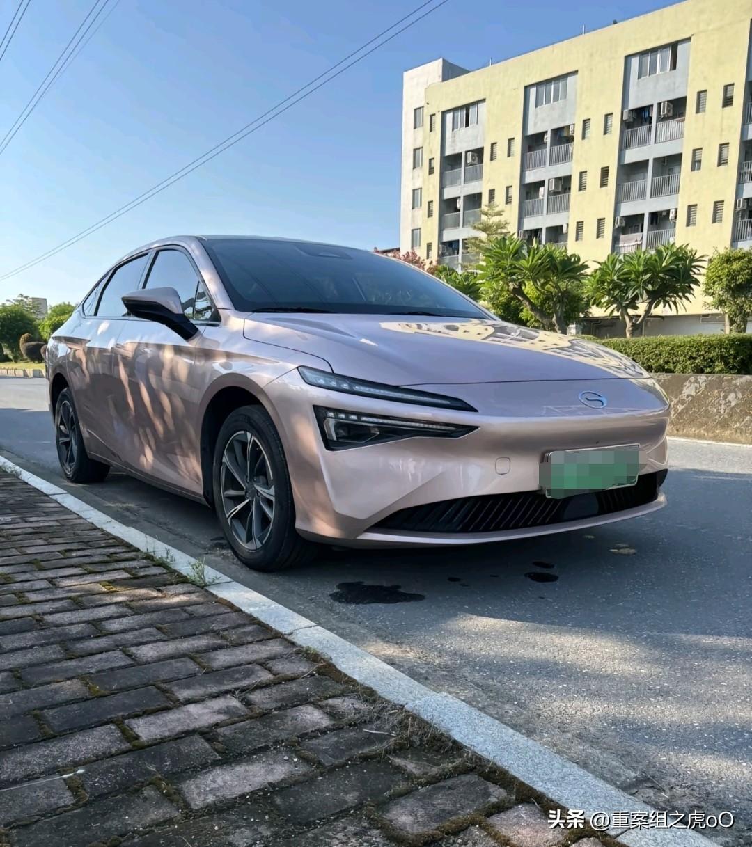 我在某市跑了一个月网约车，累死了，赚了4000元，退车时赔给租车公司4000元违