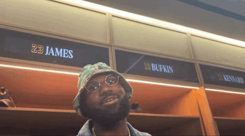 勒布朗谈他与杰伦·布朗的关系：

“我们之间的关系一直都挺互相尊重的。除了他在夏