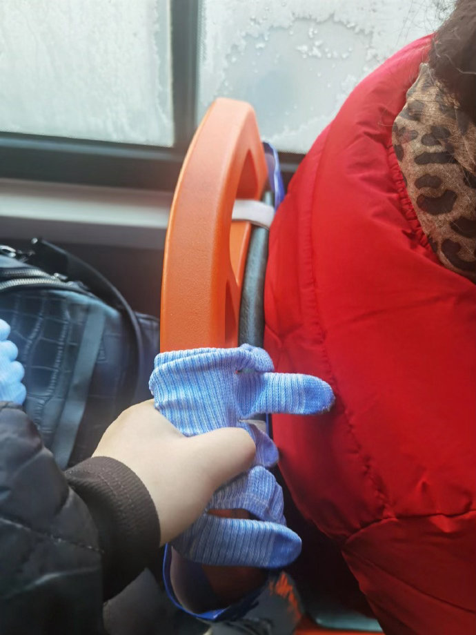 永远会被陌生人的善意破防 ​​​