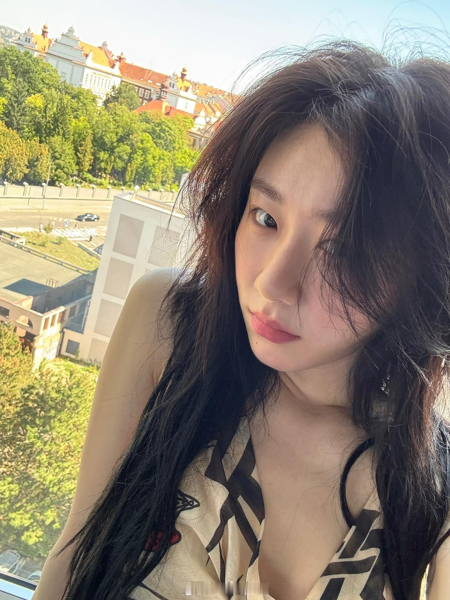 彩领ins更新 ​​​