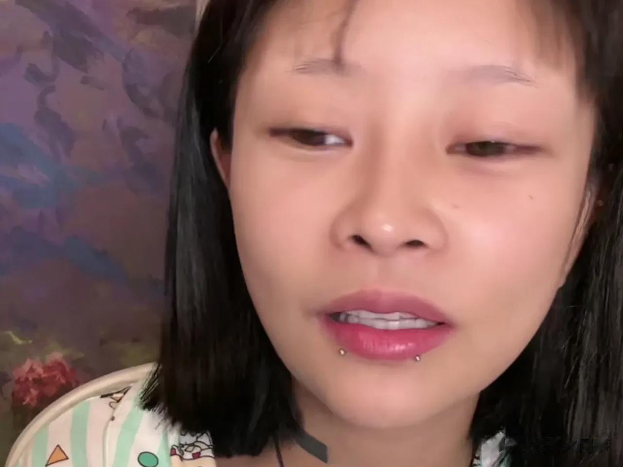 顾茜茜晒出后台截图，昨天卖货400万，除去所有纯赚60万。

网友问昨天卖400