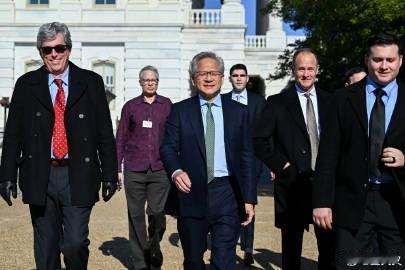 美国会敲定年度国防授权法案，英伟达赢得对华出口“缓冲空间。国产的技术何时发展跟上