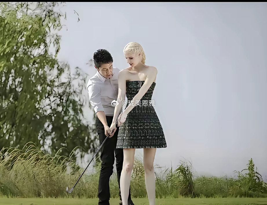 撒贝宁的老婆李白，李太白，太太白，李太太太白还有没有要补充的？ 