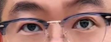 邪淫的一双眼睛 