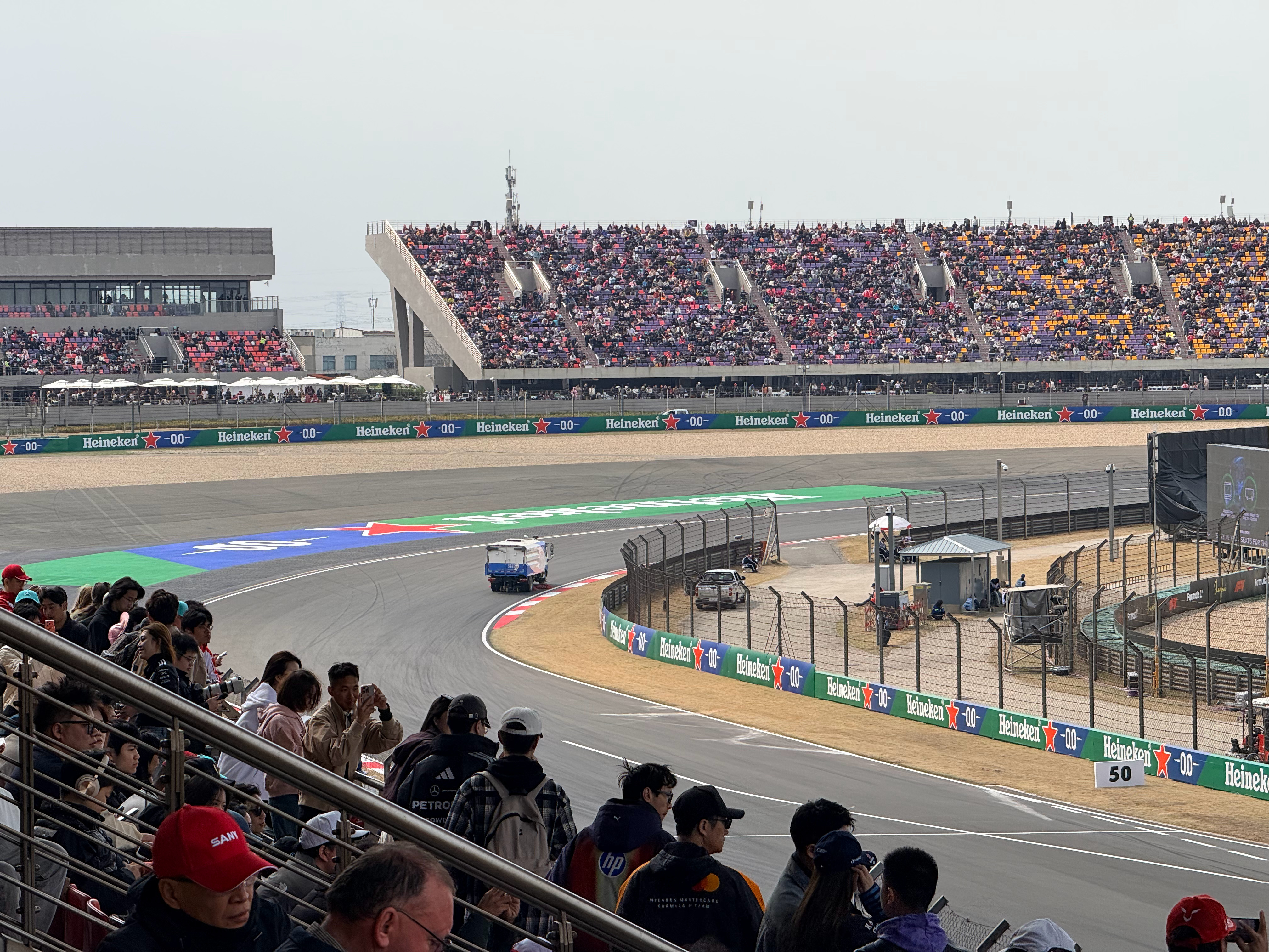 线路正确了，垃圾车也可以上赛道