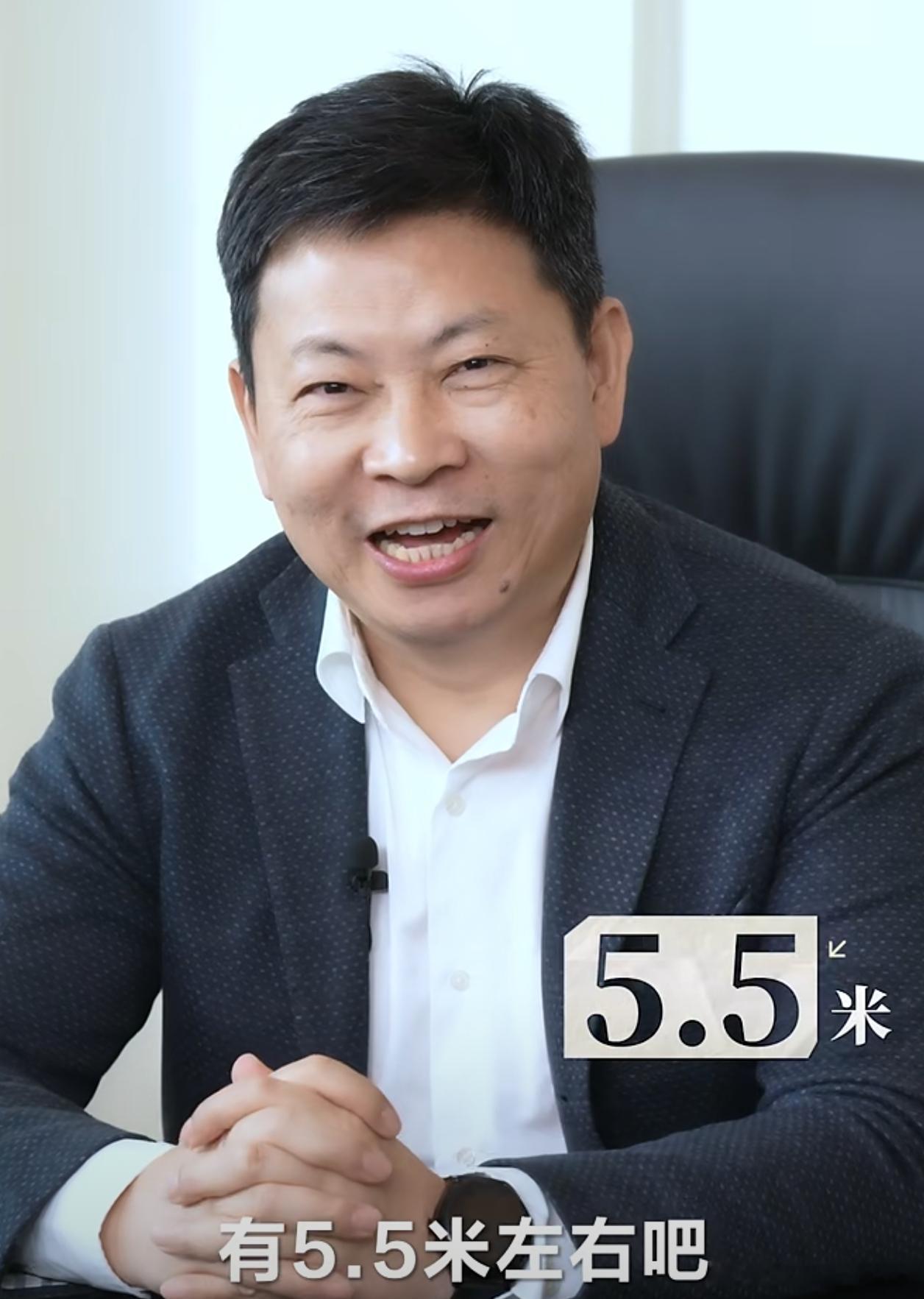 余承东曝尊界比99.99%轿车都大  余承东在视频号透露，称尊界首款轿车车长在5
