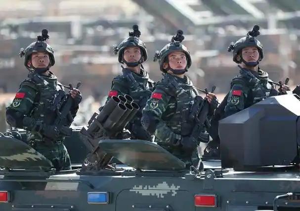 中国有必要向全世界表明底线：任何国家若妄图重演侵犯中国的历史，挑战中国主权与安全