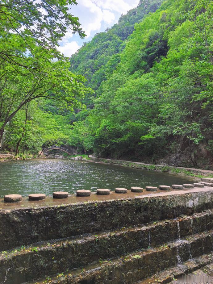 河南栾川的夏天永远不会让人失望盛夏来河南栾川感受自然凉意高温出逃好去处当属栾川，