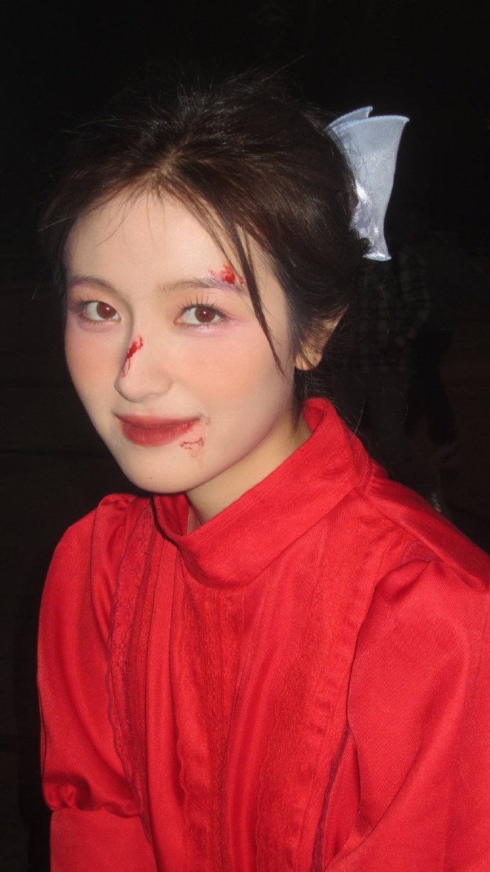 李兰迪 话说夏娃 她说谎 咬了一口 善恶果于是我们从天堂 堕落成现在的模样回不去