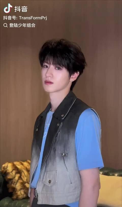 这波显然TOP更像正太，，老时老了干啥都心酸、、 ​​​