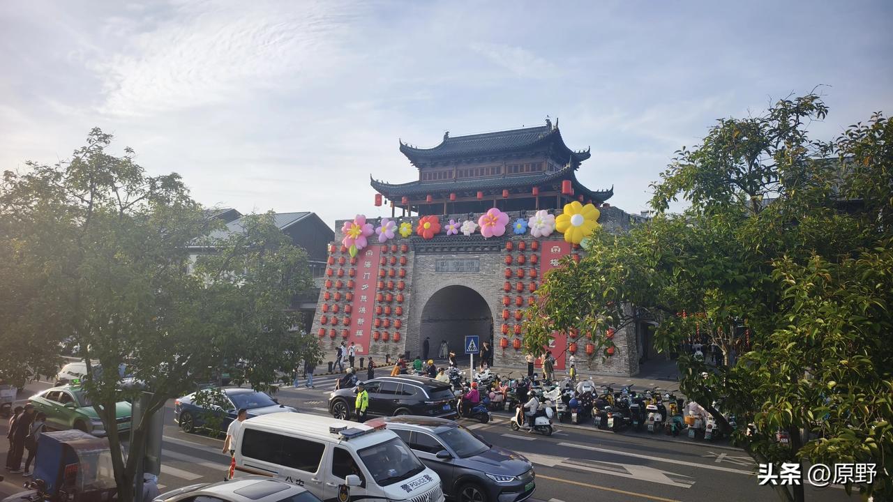 交出你拍的古城门安庆镇海门