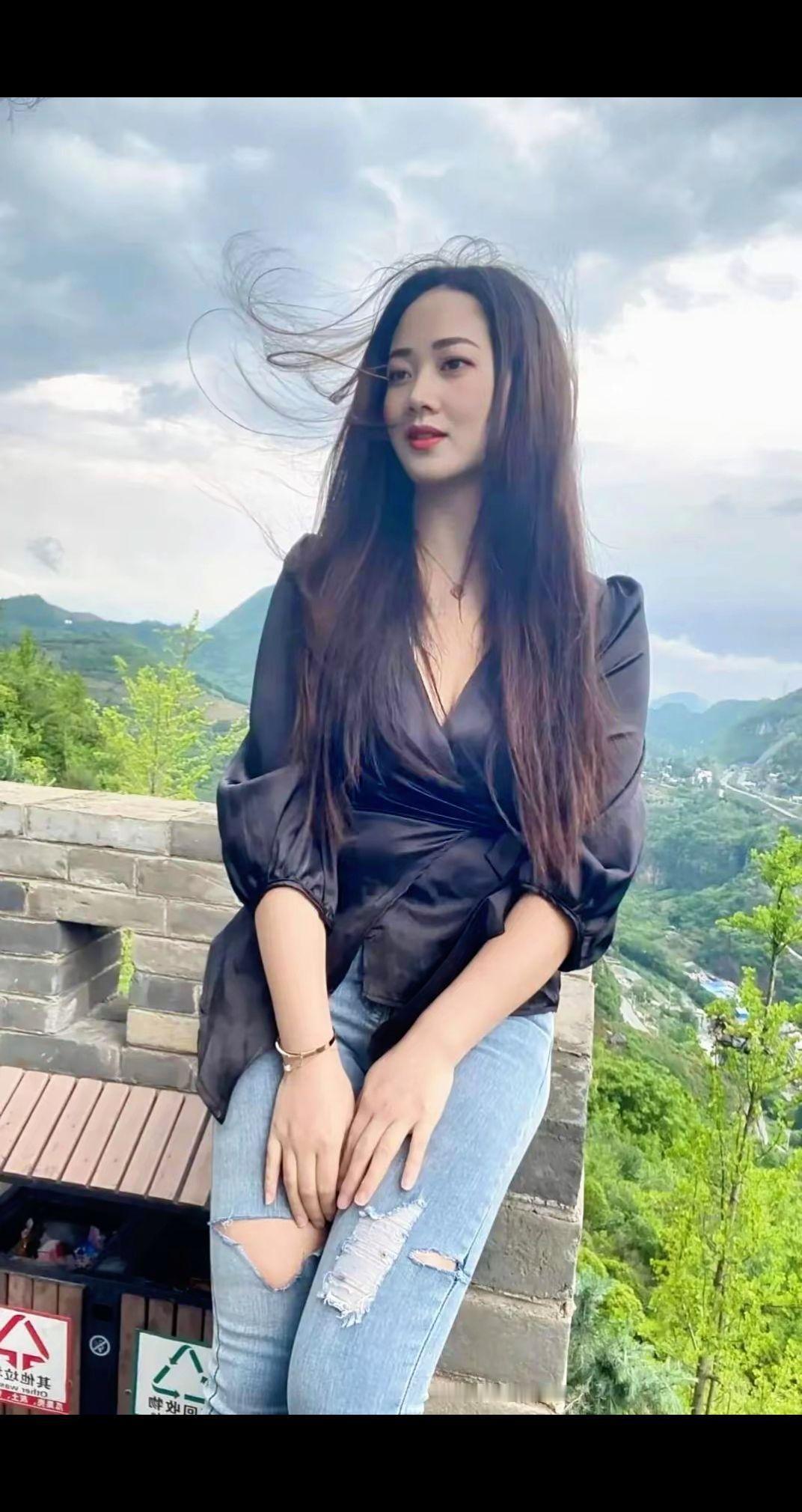 观山、看云、吹风 独行，见山，见自己 自然系ootd