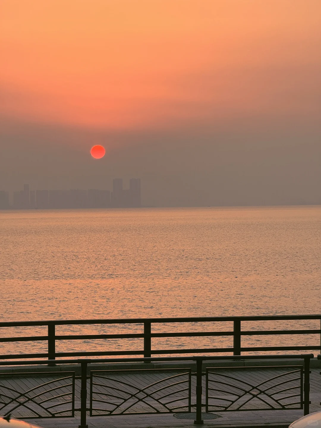 交换一张你相册里的落日🌇！