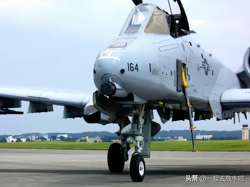 美国一直掌握战场主动权，伊朗是疲于应对。
美国想谈就谈，前一秒还在轰炸你，转身要