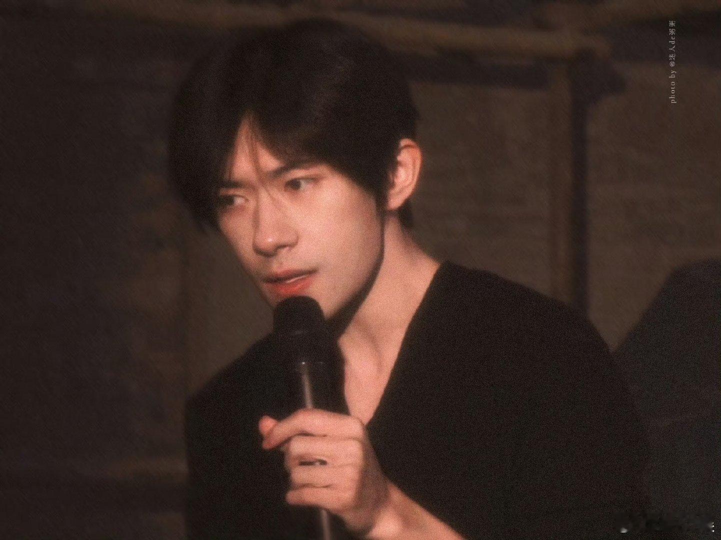 易烊千玺anotherman首位二登的明星面孔 易烊千玺即将压轴登场 易烊千玺A