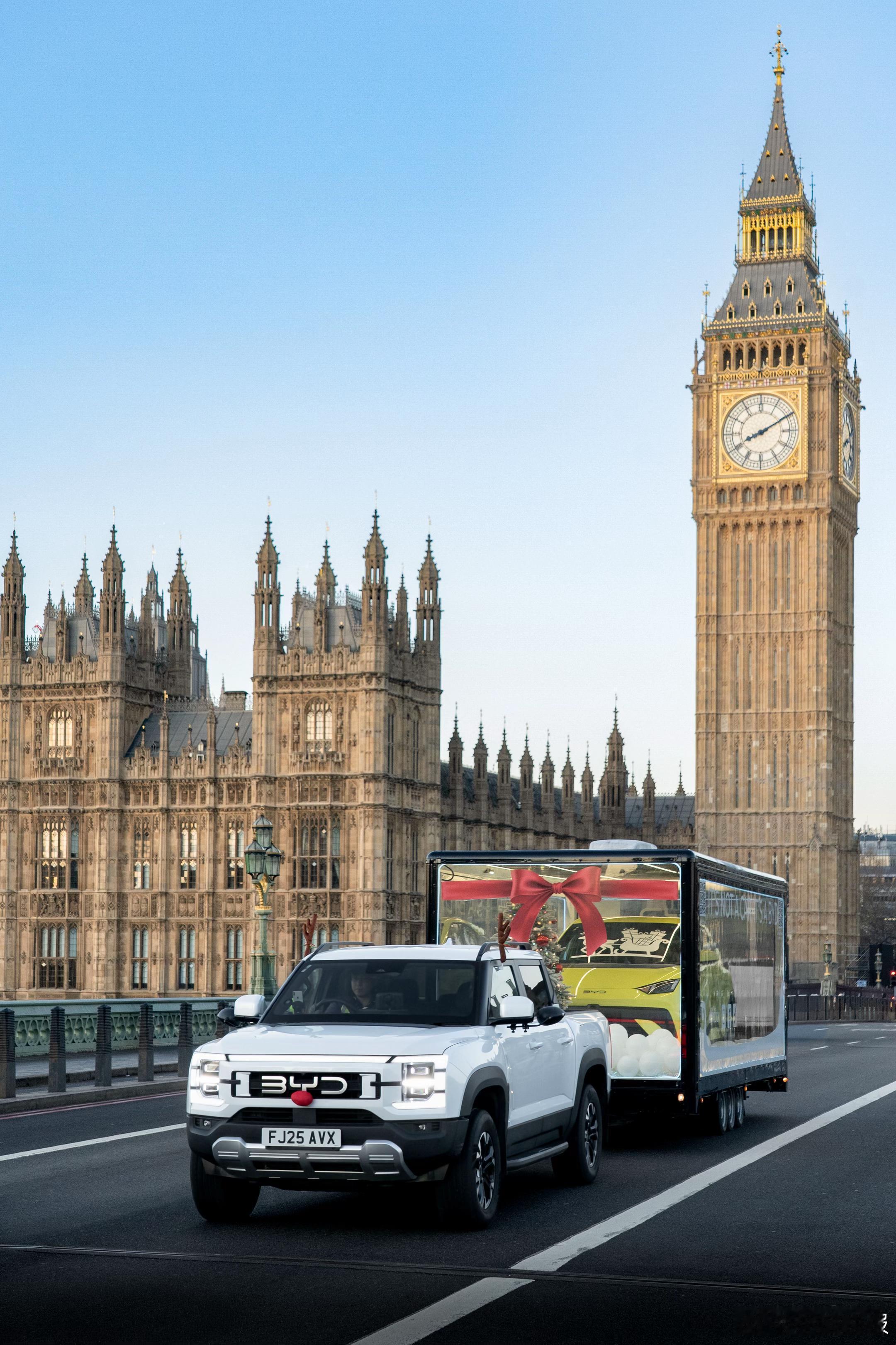 比亚迪皮卡与海鸥在英国圣诞巡游！科技魅力，赚满回头率。 