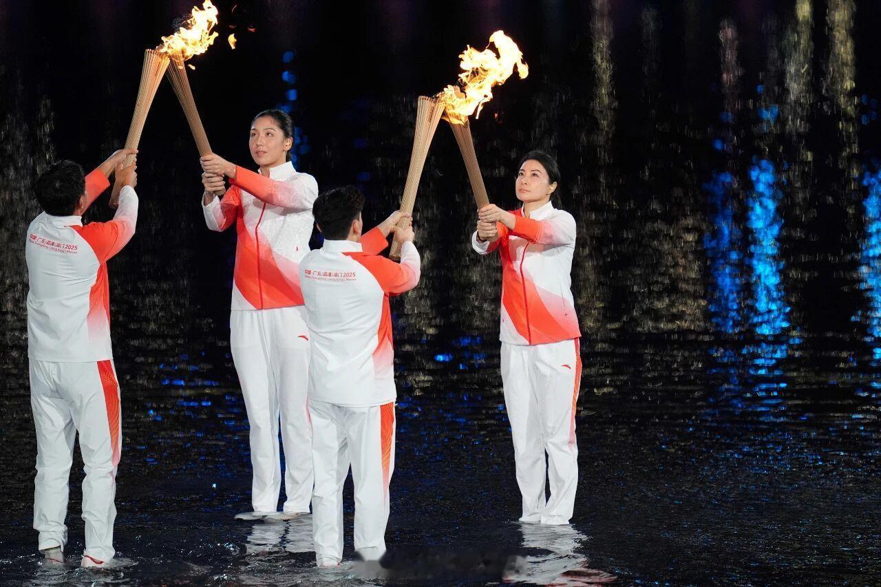 【这届全运会，运动品牌的参与逻辑已悄悄改变｜B面全运】过去，大赛赞助常被视为资源