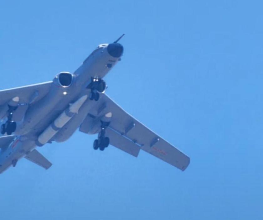 不怕“六爷”带一堆，就怕“六爷”挂一枚！谁说老款战机成不了战略狠角色？2019年