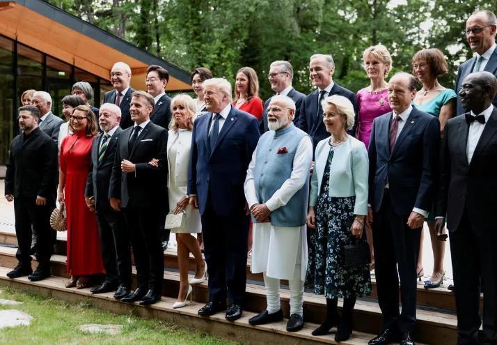 对于俄罗斯来说，G7这次峰会释放出的信号，恐怕算不上好消息。
过去几年，俄罗斯一
