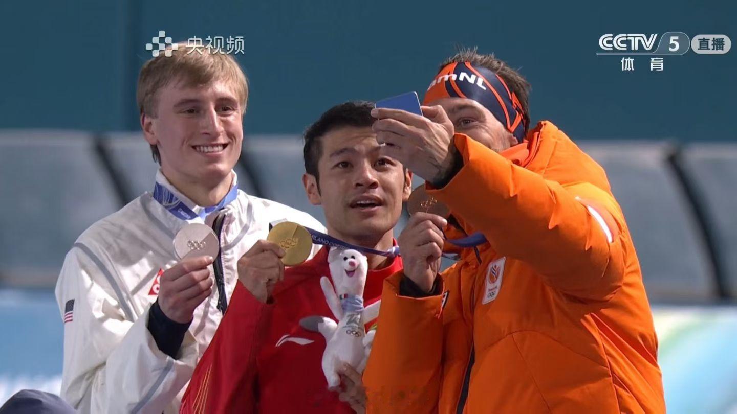 宁忠岩金牌可能很多人还不太了解宁忠岩这块金牌的里程碑意义:1.100多年来（自1