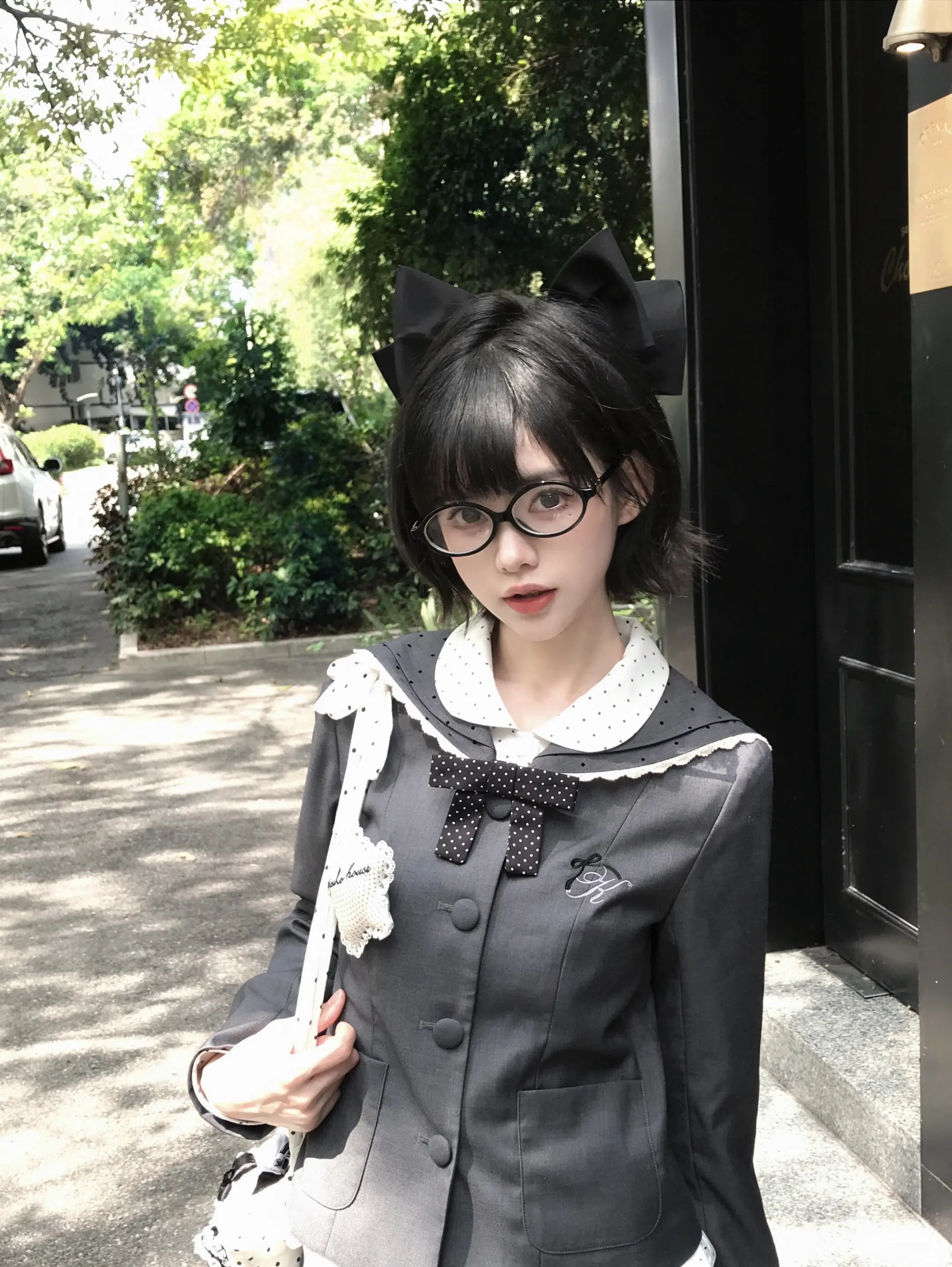 拜託，為我著迷一下吧。