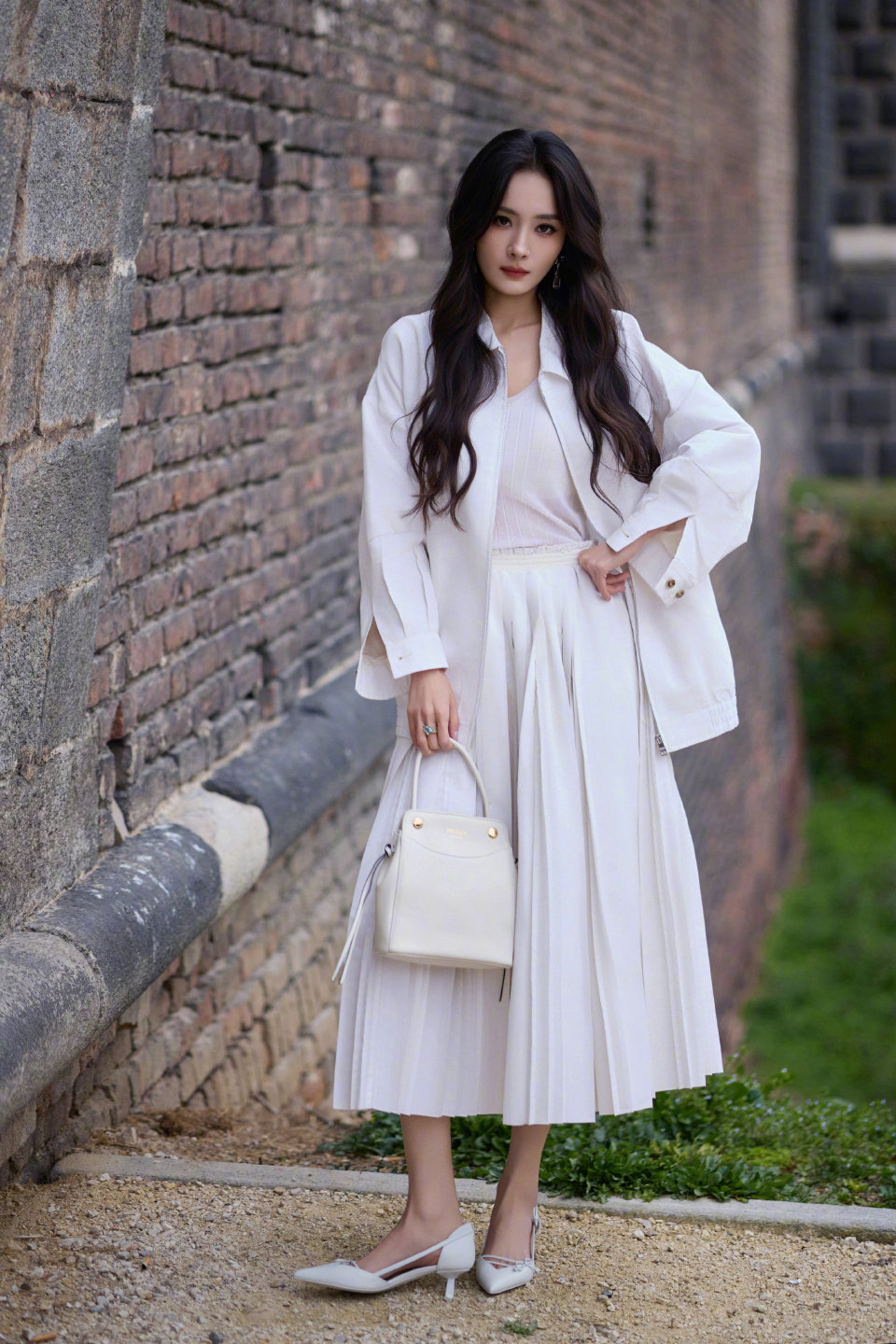 杨幂和prada适配度杨幂值得一切好待遇杨幂值得一切好待遇，杨幂和prada适配