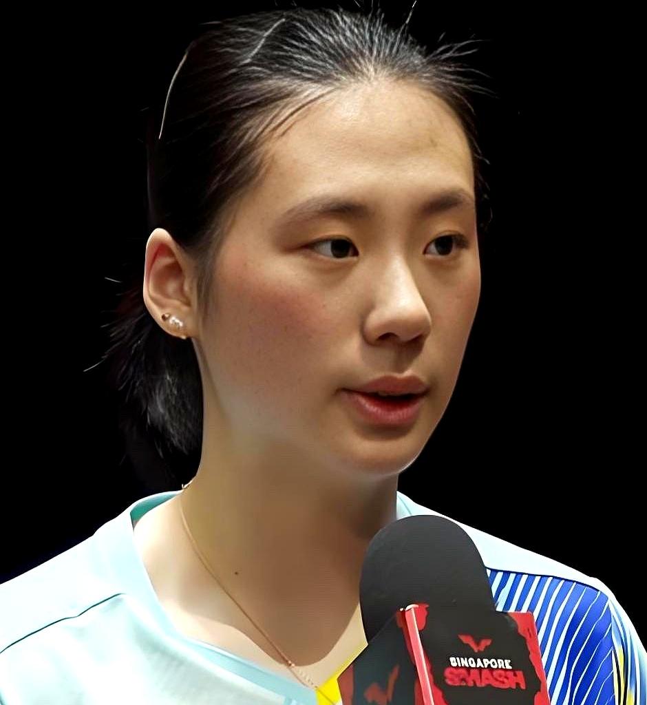 林诗栋拿最年轻男单世界第一被骂，陈熠赢主力遭网暴，这届国乒新人太冤！
19岁9