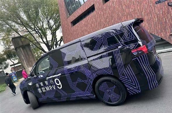 毫不夸张！奇瑞明年的竞争态势有什么——友商的MPV奋力一搏，一拳打在智界MPV的