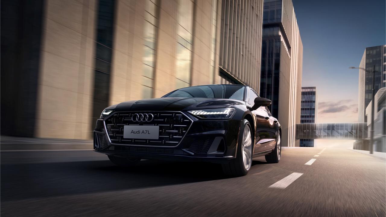 上汽奥迪A7L，荣膺第八届进博会政要接待用车！30万级C⁺性能豪华旗舰，以进取之