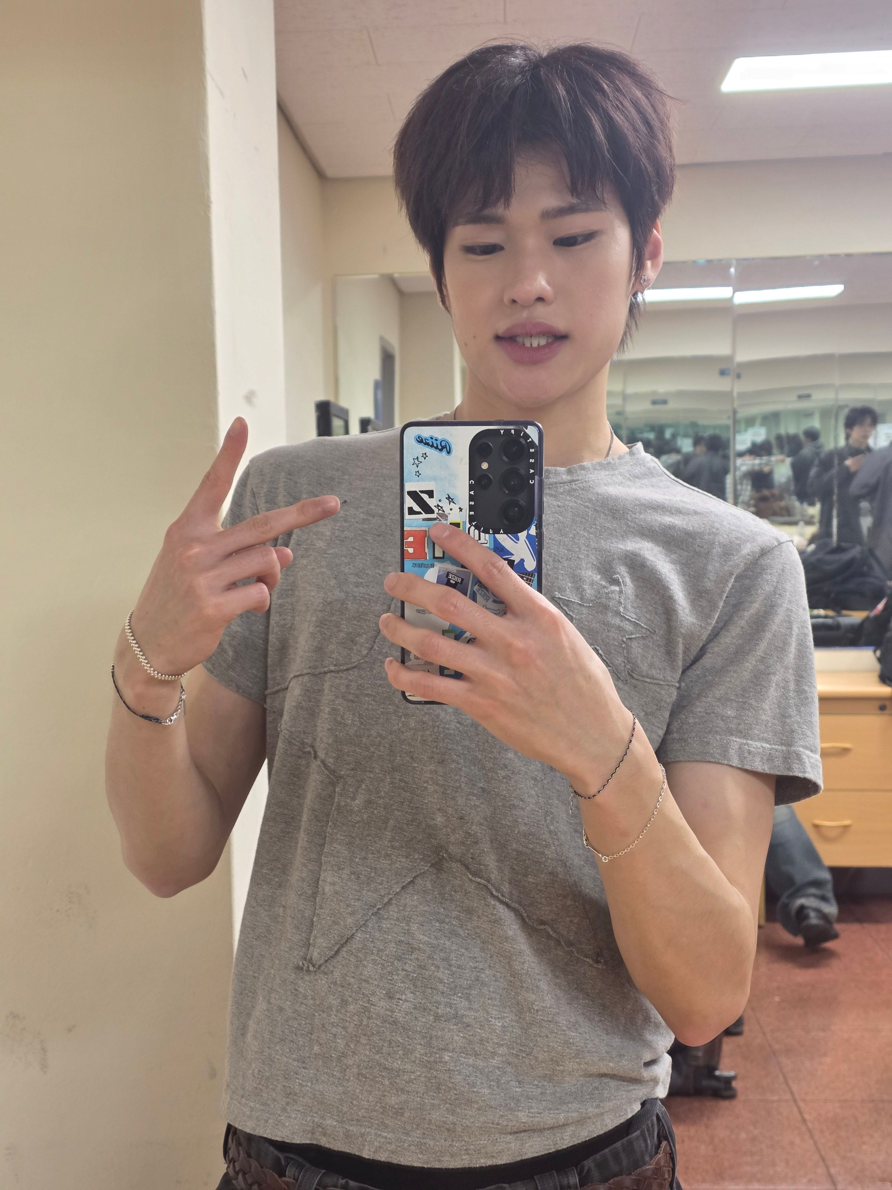 啊啊啊啊啊啊新自拍好漂亮😍 