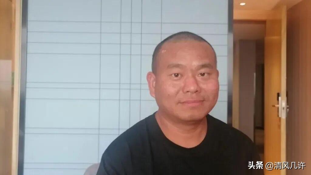 广西有个39岁的商人叫秦剑平，5月底去广东出差，完事了想着顺路去海南海口玩一趟。