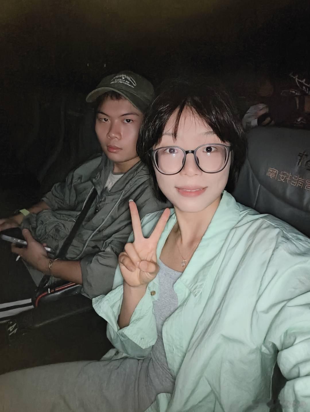 后知后觉自己是真的上年纪了，没有以前那种嫩嫩的感觉了😭以后不以真面目示人了，天