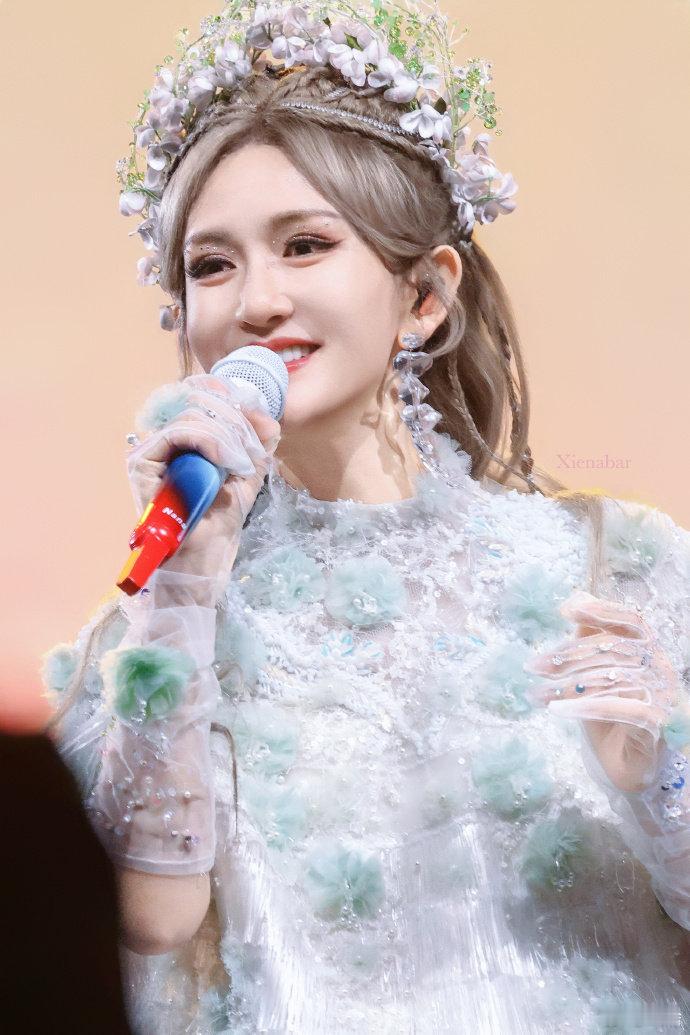 谢娜谢娜演唱会后遗症乘风2026果然开过演唱会就是不一样，唱歌气场稳稳拿捏 