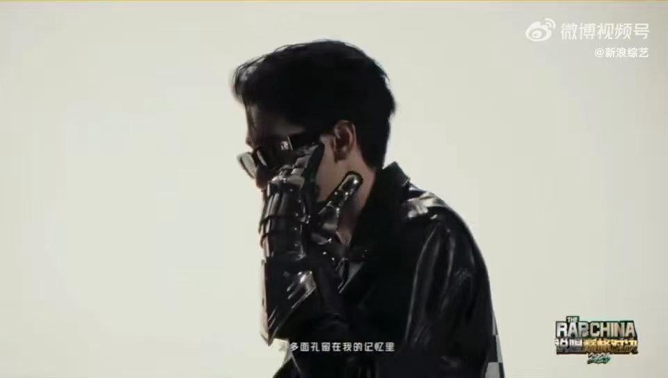 严浩翔谢帝体型差说唱巅峰对决2026 谁说的严浩翔和谢帝站一起有体型差我不信，直