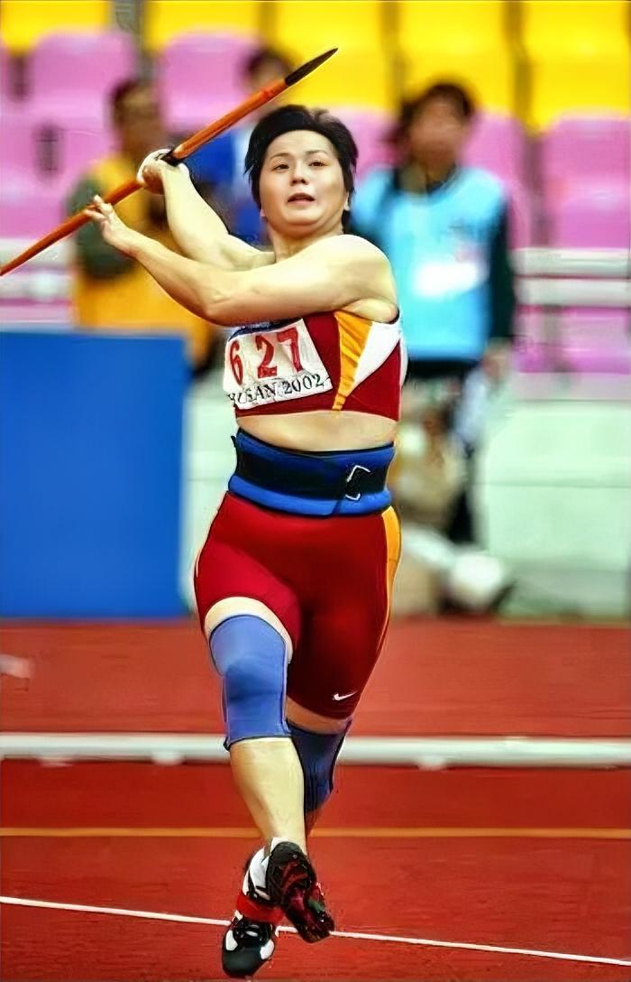 代代相传的各省市田径队投掷大力士：

女子铅球：河北省—李梅素→李梅菊→巩立姣→