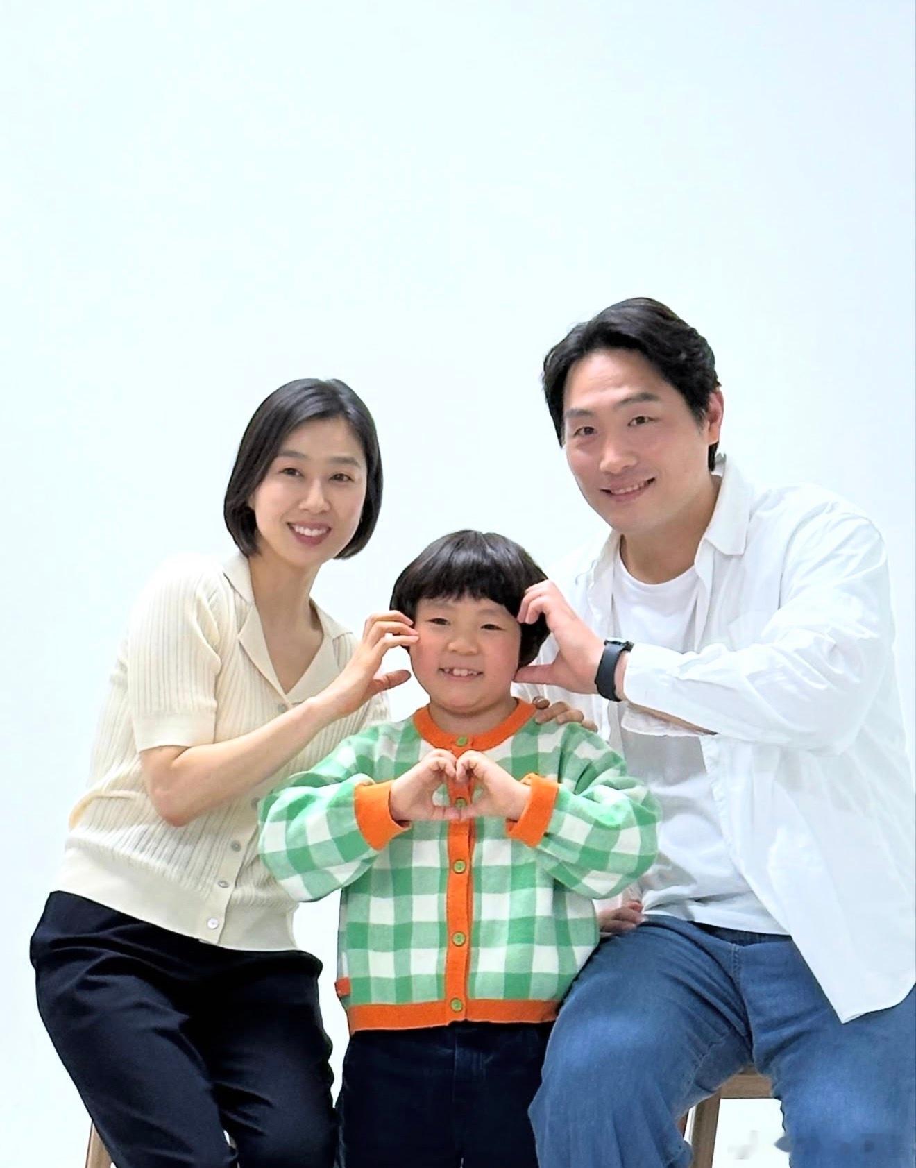 【铁拳教育】这个故事看的人眼湿湿网飞《铁拳教育》剧中饰演宇振爸爸的演员权东浩ig