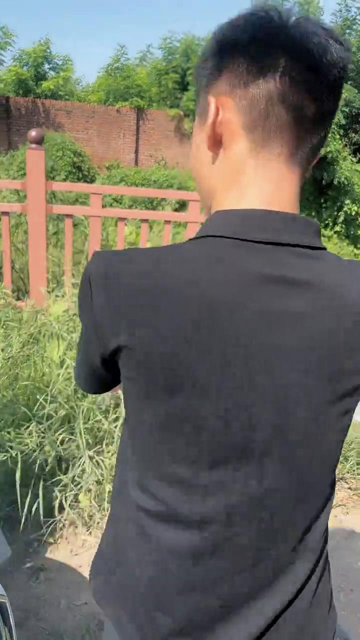 哎呦我的妈，哈哈哈哈。