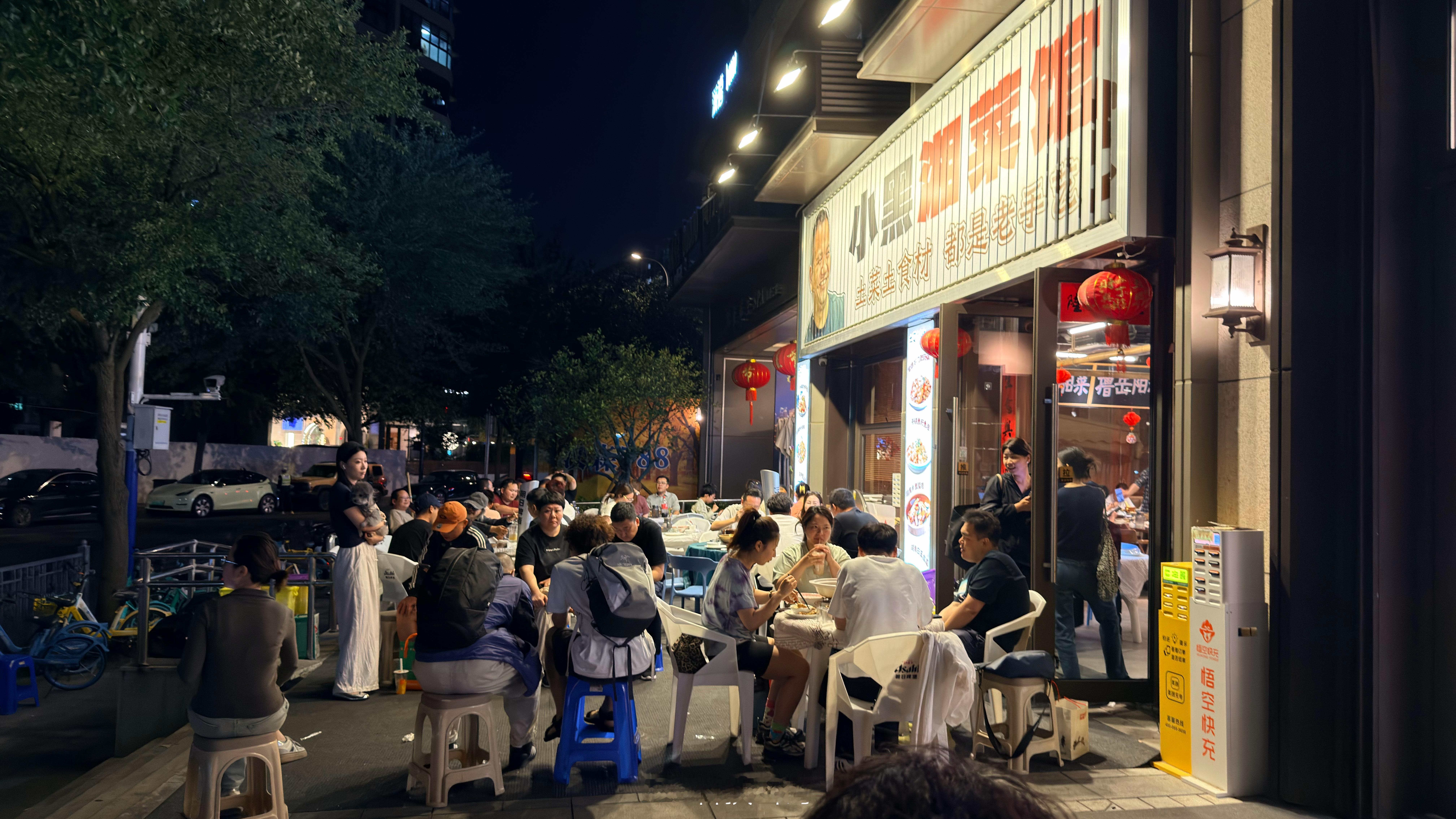 女子从174斤减到95斤判若两人要健康生活，不饮酒，少熬夜，减肥吧……