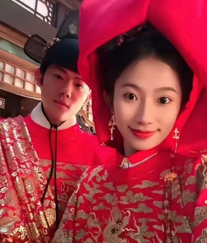 九重紫大婚的背影原来是替身啊！我就说大婚的这个背影怎么看着怪怪的 