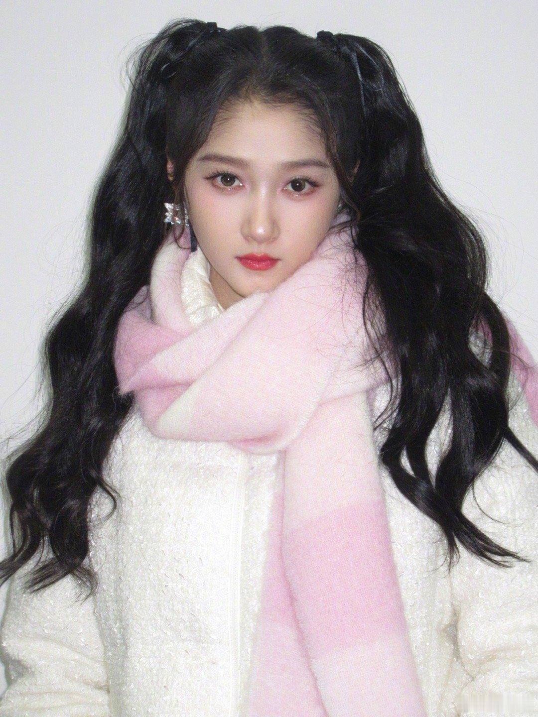 关晓彤双马尾ccd关晓彤双马尾怼脸 关晓彤双马尾ccd 