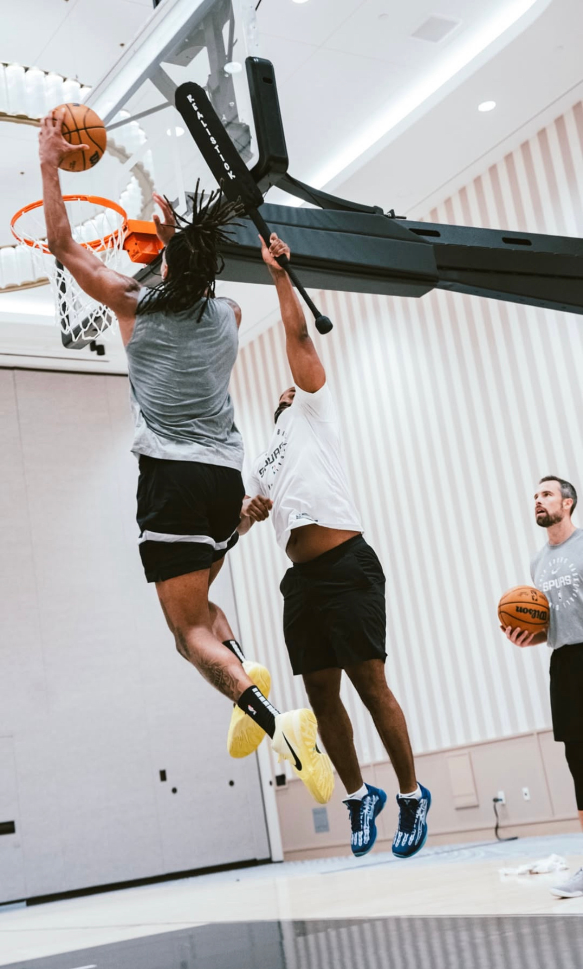 瓦哥晒训练照🏀超话创作官 ｜德文瓦塞尔 ​​​