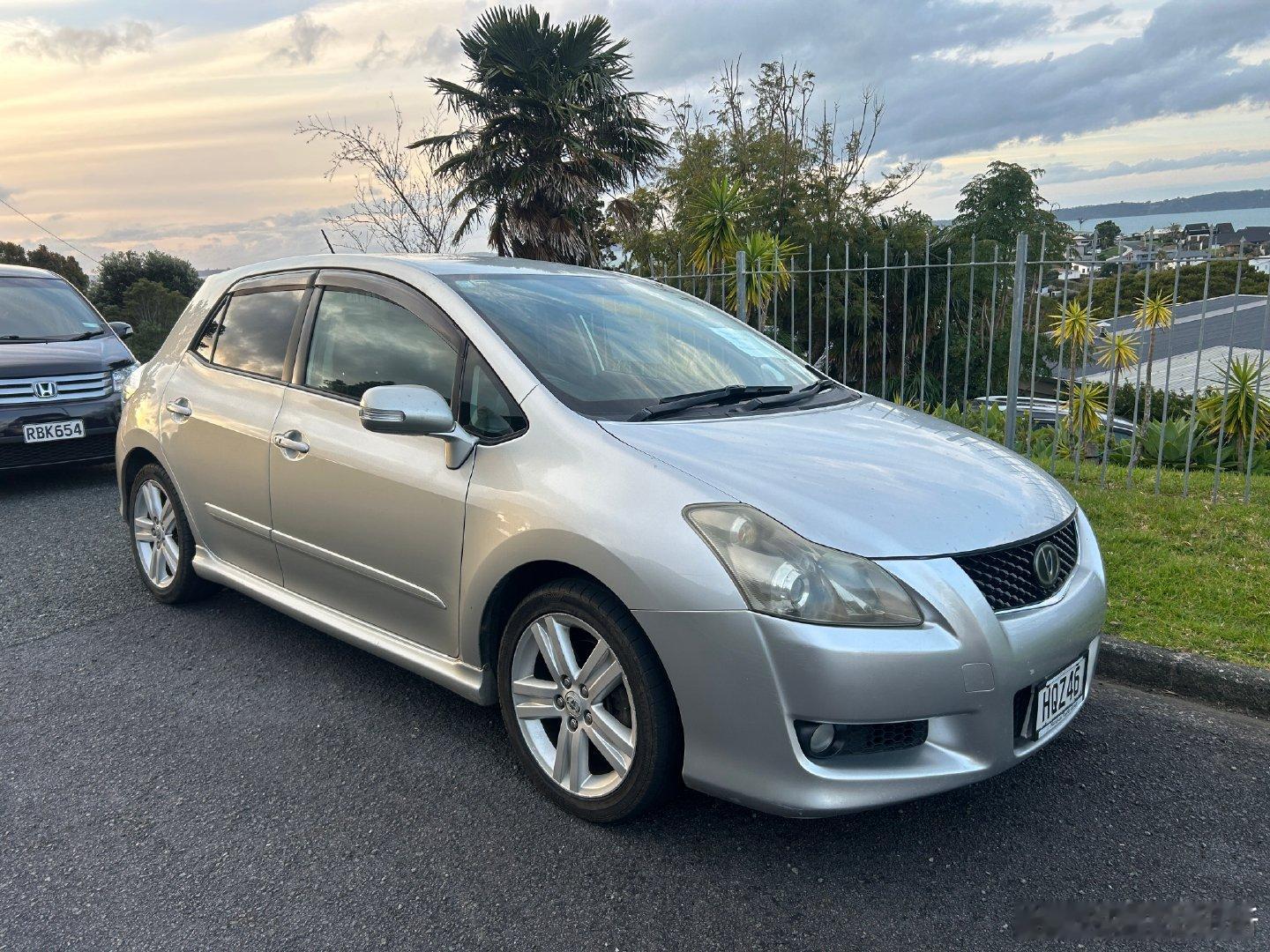 简单试驾了一下 Toyota Blade Master G这是一辆把汉兰达发动机