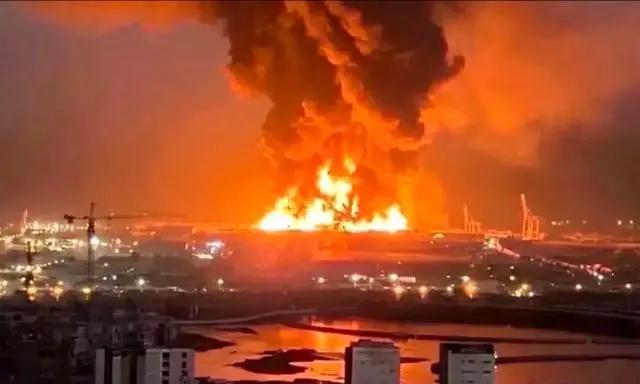 这场仗伊朗必须打到底，不是因为胜券在握，而是因为输了就什么都没有，挺过去才有资格