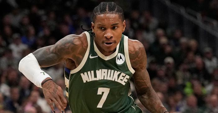 凯文波特只要态度没问题就是好球员

雄鹿战胜热火，小波特砍下32分7篮板7助攻2