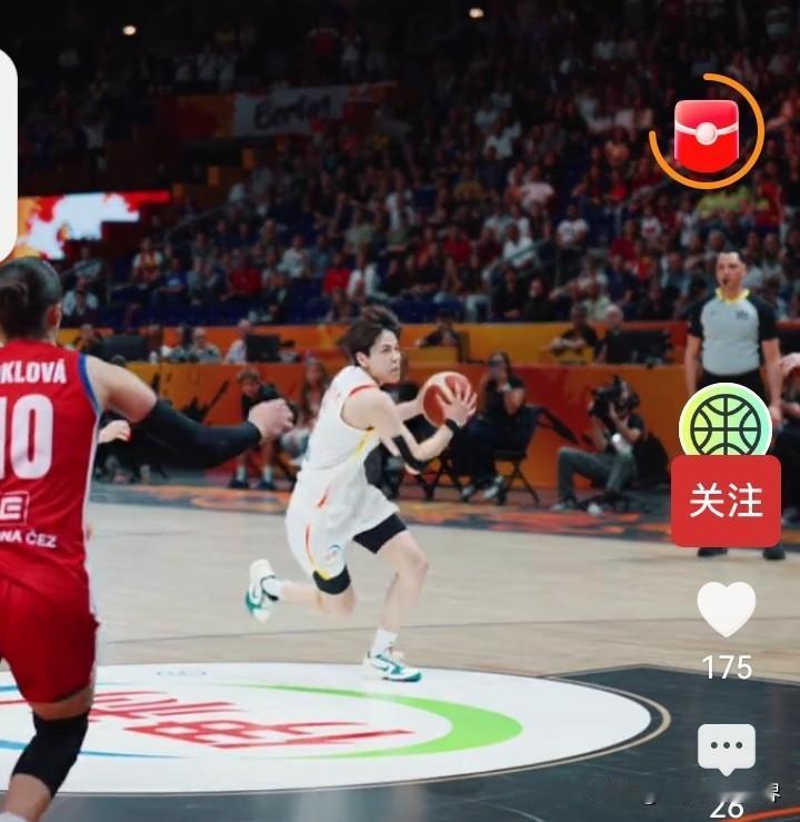 中国女篮这是把心脏当篮球练了吧？ 最后21秒落后5分，搁一般人早就关电视了。
结